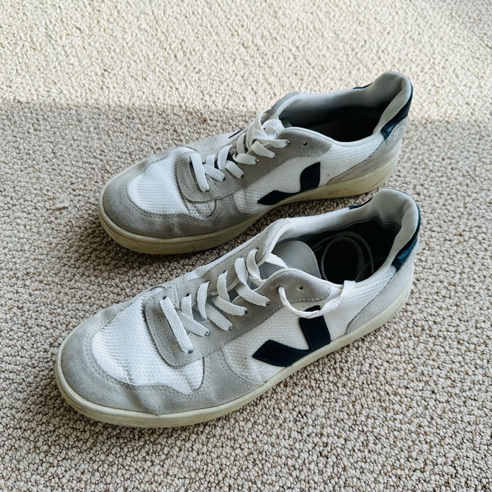 Veja Men's V-10 B-Mesh Trainers - White/Nautico